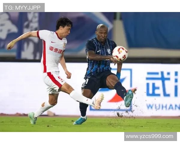 赛后分析:北京足球队与武汉足球队球员个人能力对比与表现评估 赛后分析:北京足球队与武汉足球队球员个人能力对比与表现评估