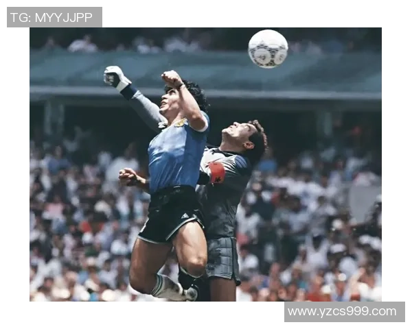 足球明星意外曝光私人生活引发热议公众对露鸟照片的反应与讨论 足球明星意外曝光私人生活引发热议公众对露鸟照片的反应与讨论