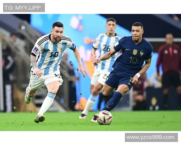 足球明星空中之王的传奇飞跃与荣耀时刻解析 足球明星空中之王的传奇飞跃与荣耀时刻解析